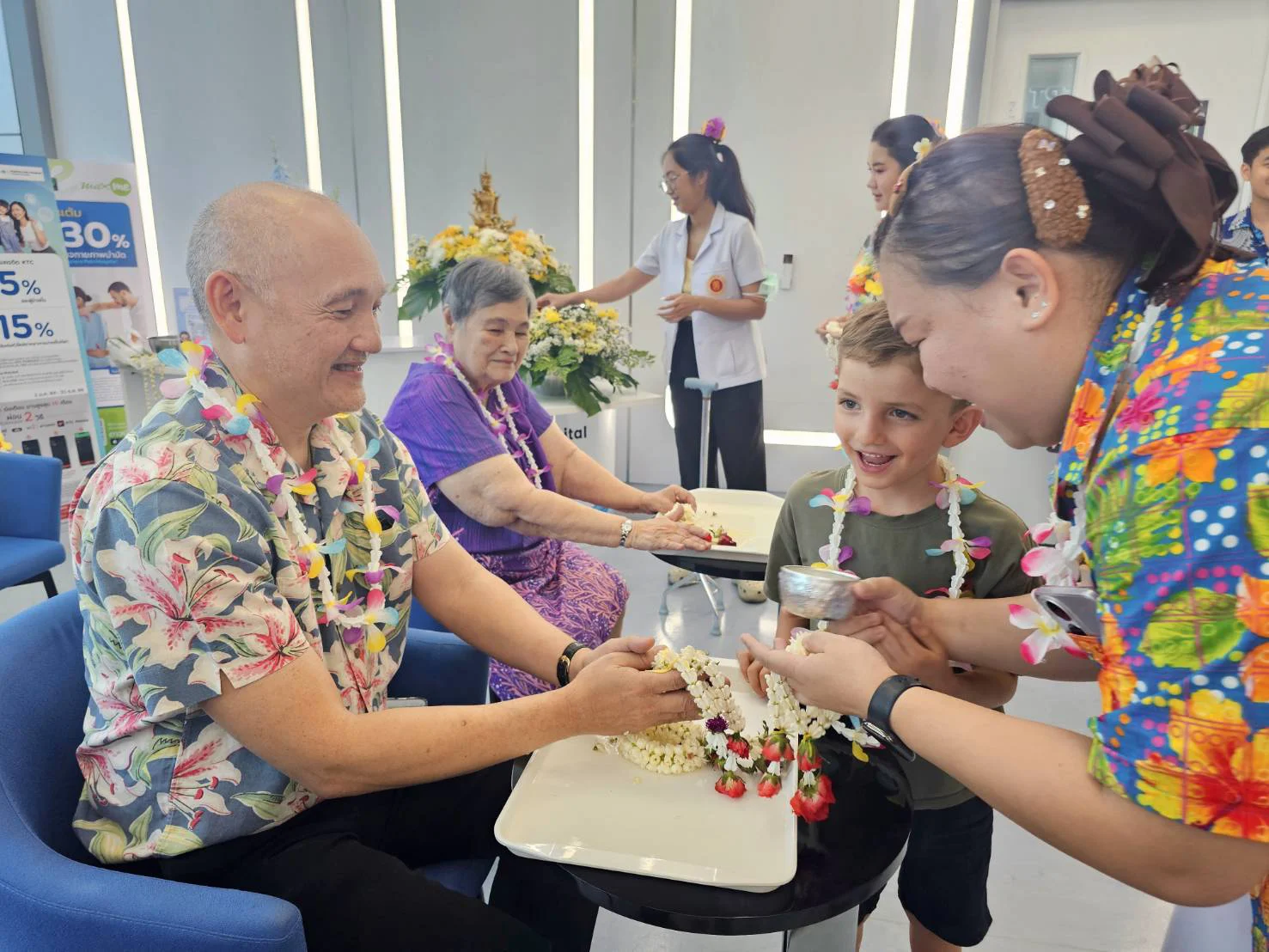 Sapiens Hospital Songkran water-pouring tradition